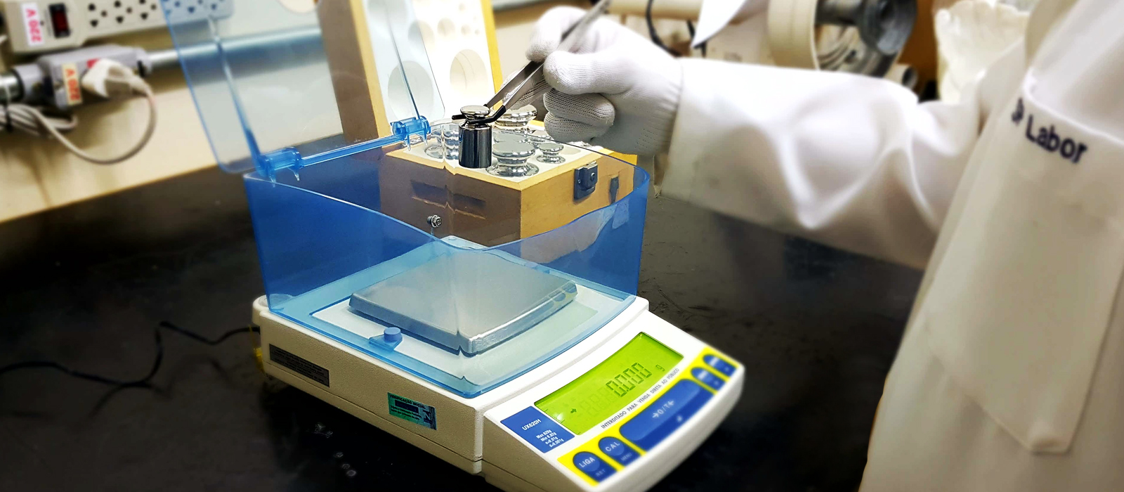 Balanças de Precisão de Laboratório - Inmetro e Regulamentações.