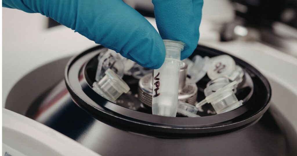 Para que serve uma centrífuga de laboratório Aplicações