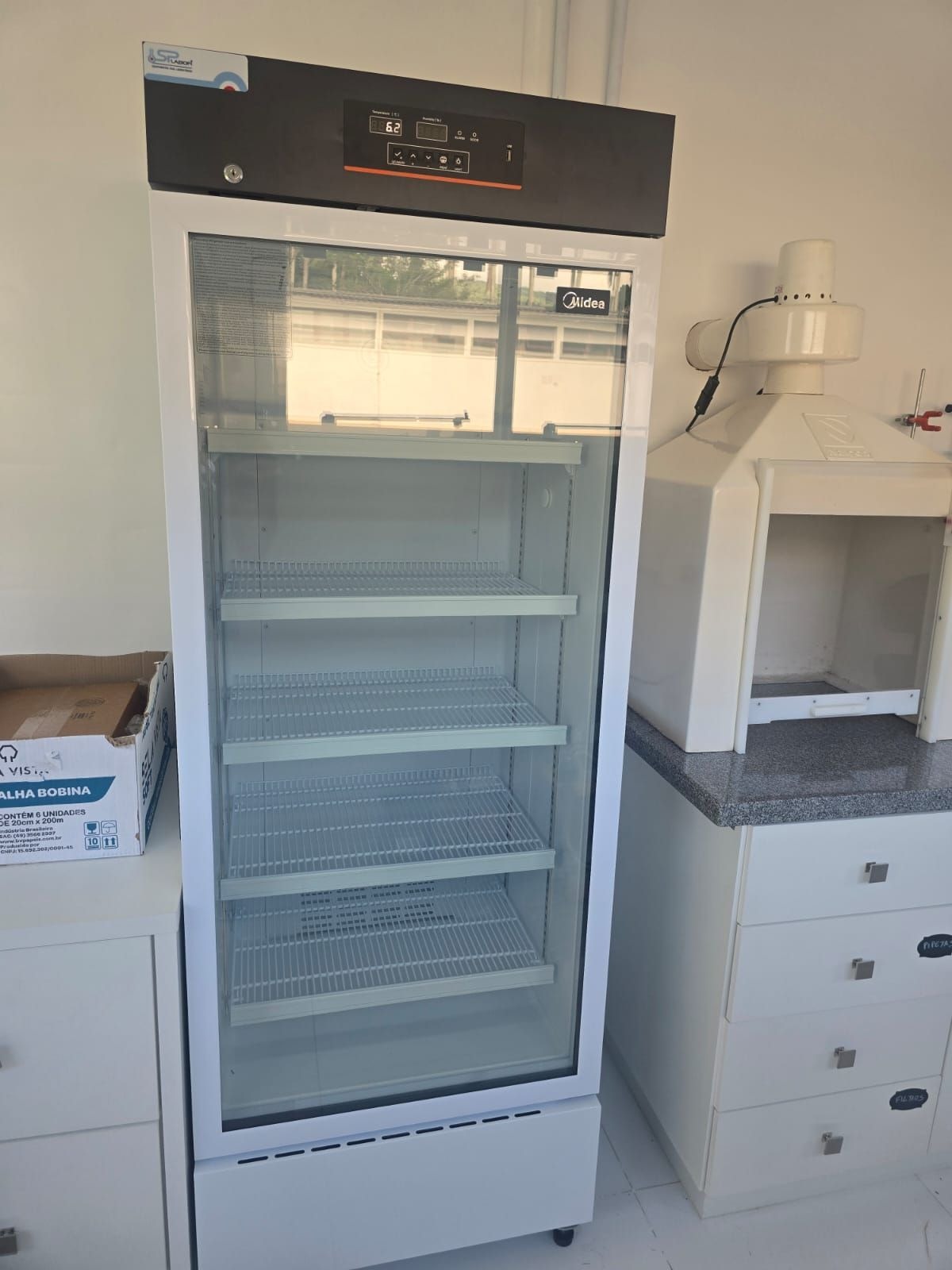 EPAGRI fortalece pesquisa com refrigeradores Midea Biomedical